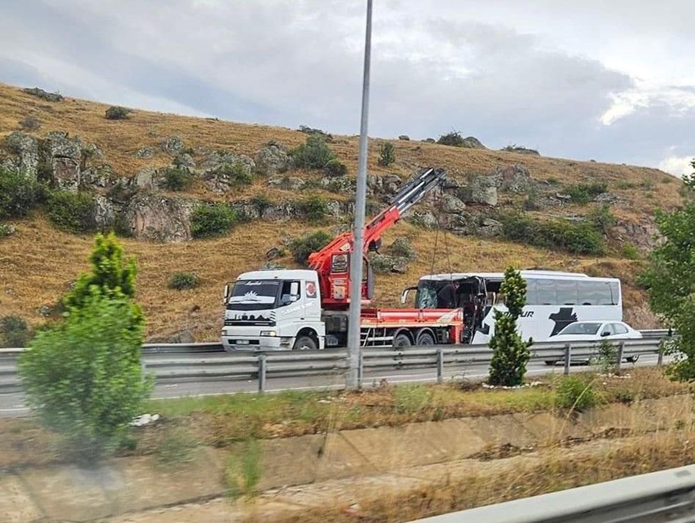 Şoförün asfalttaki uykusu: Otobüs kazaları neden önlenemiyor? - 4