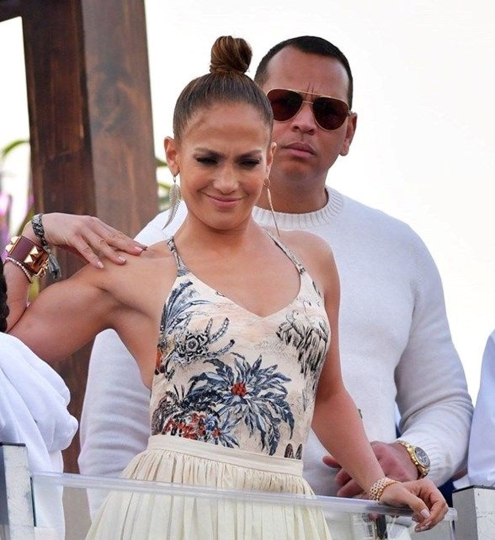 Jennifer Lopez çalışma düzeninin panik atak nöbetlerine neden olduğunu söyledi - 3