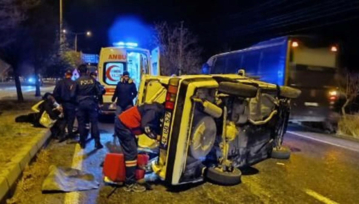 Nevşehir'de refüje çarpan otomobil takla attı: 5 yaralı