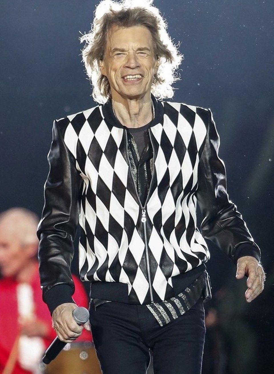 The Rolling Stones solisti Mick Jagger pozitif çıktı konser ertelendi - 1