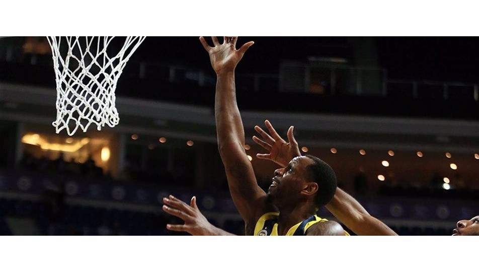 Fenerbahçe Doğuş'tan ligde üst üste 43. galibiyet