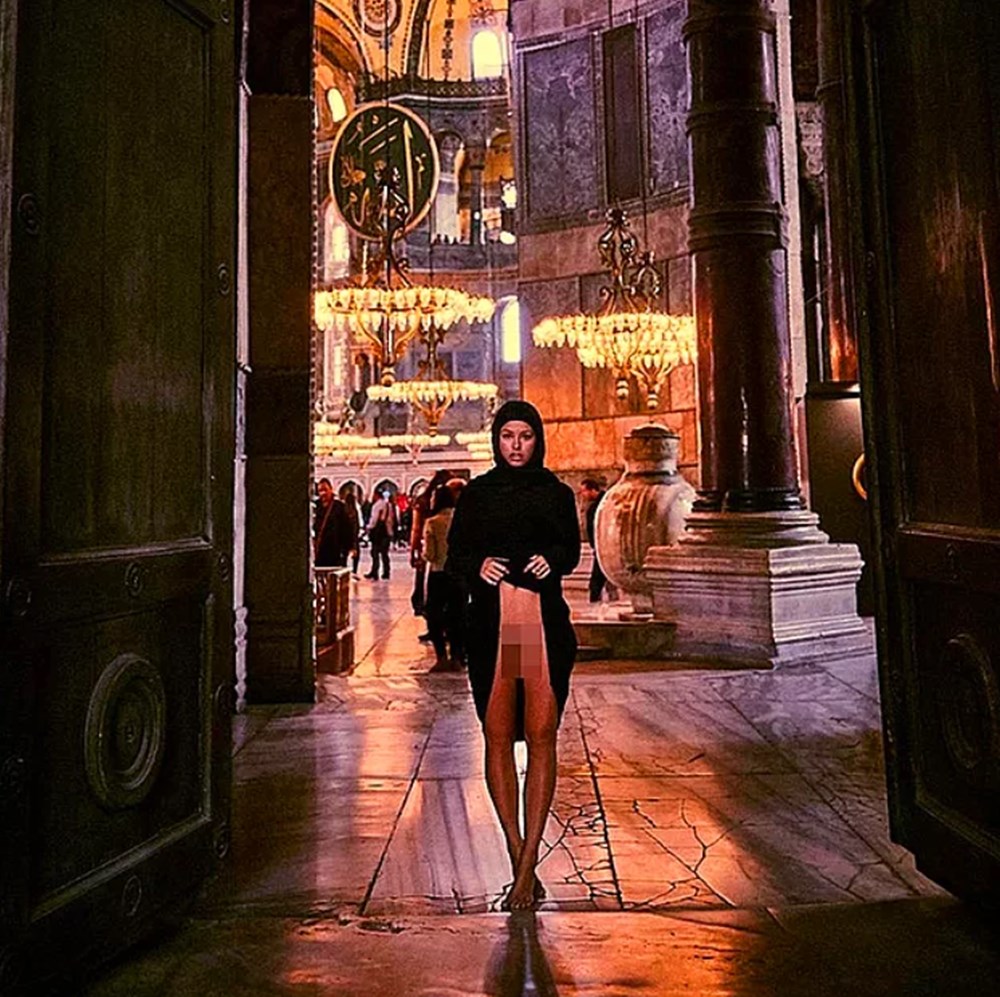 Manken Marisa Papen'in Ayasofya fotoğrafına hapis istemiyle dava - 2