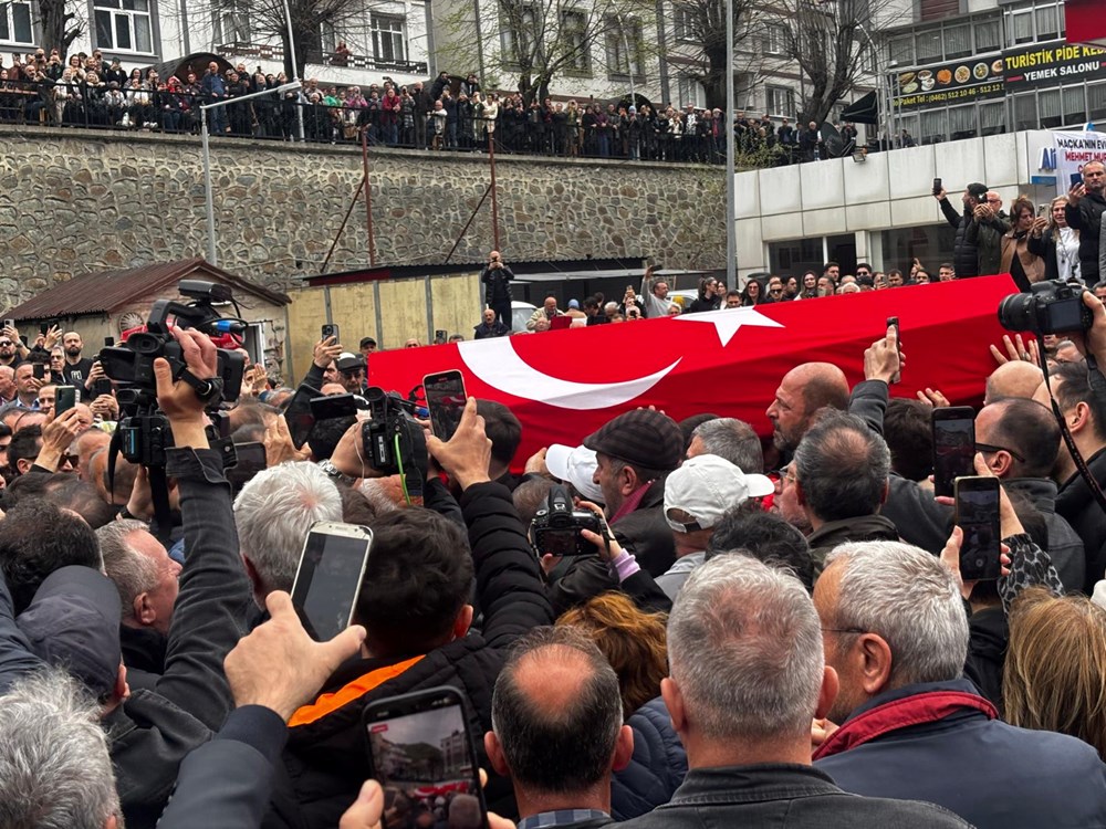 Volkan Konak son yolculuğuna uğurlandı: Vasiyeti yerine getirildi - 7