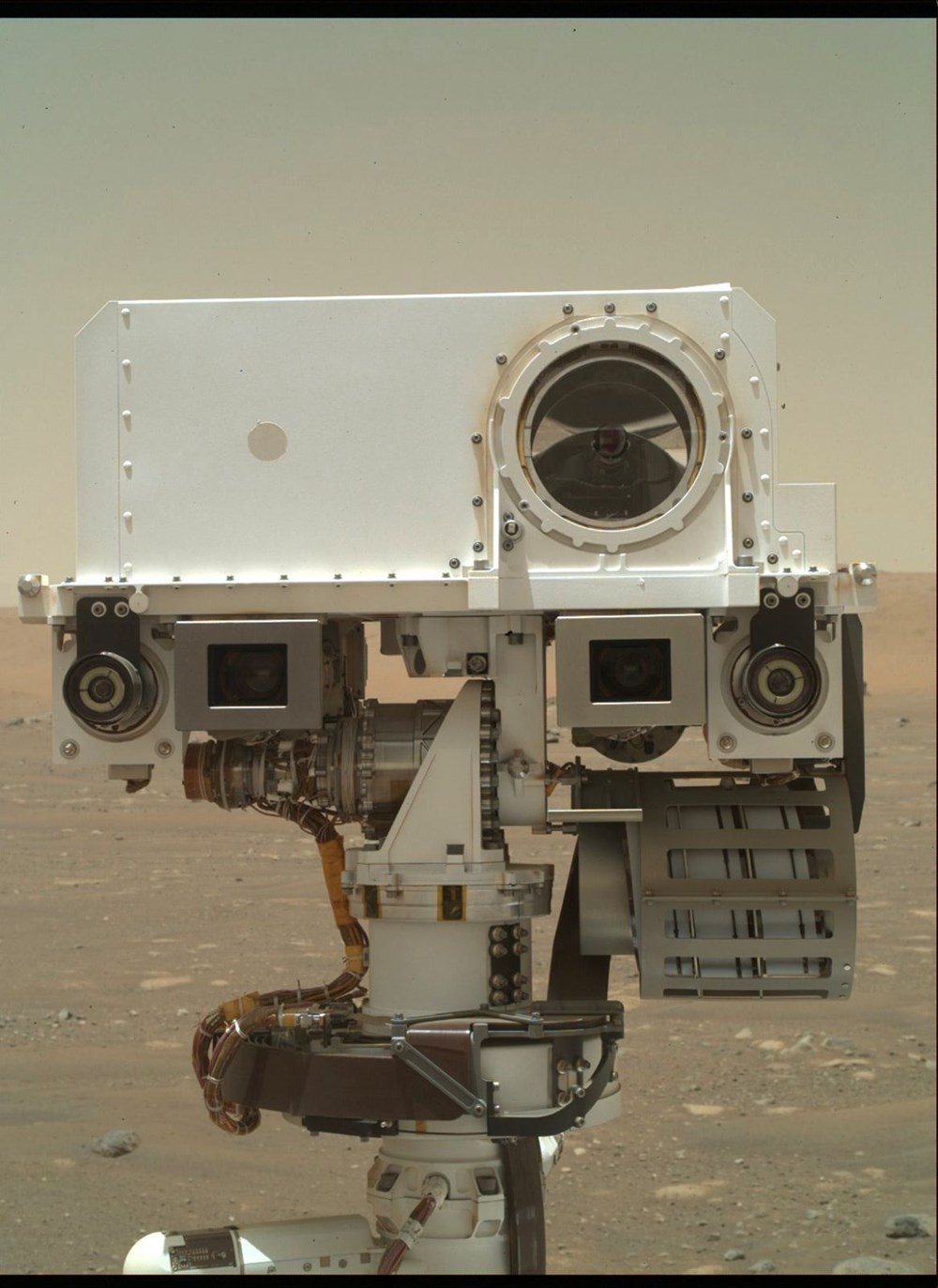 Ingenuity gönderdi: Mars'ta havadan çekilen ilk renkli fotoğraflar - 6