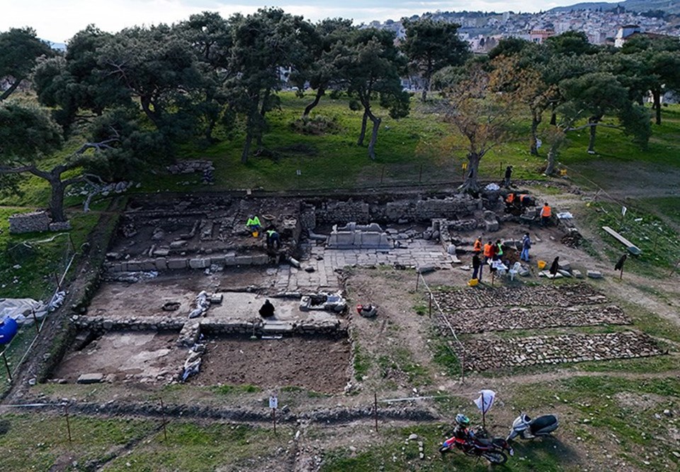 Pergamon Antik Kenti'ndeki Mozaikli Ev ortaya çıkarılıyor - 2