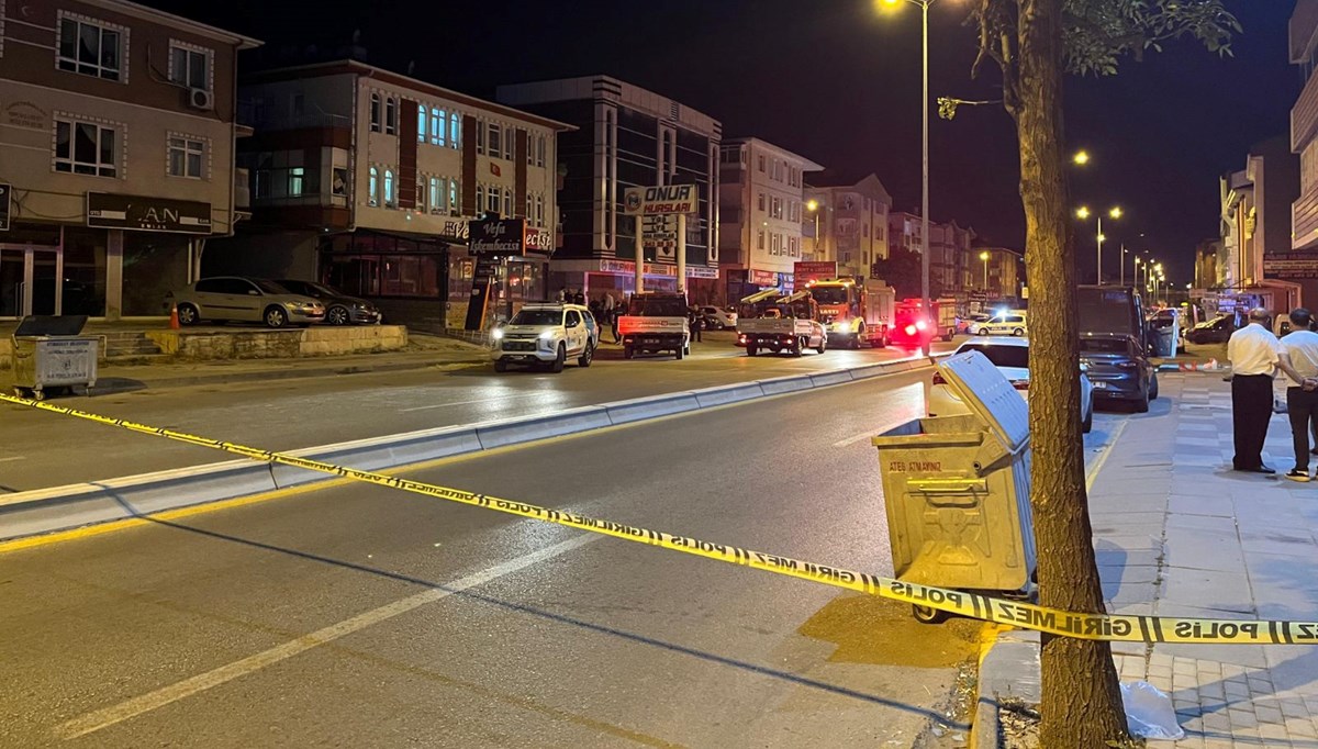 Ankara'da binada gaz sızıntısı: 3 kişi hastaneye sevk edildi Ankara'da binada gaz sızıntısı: 3 kişi hastaneye sevk edildi