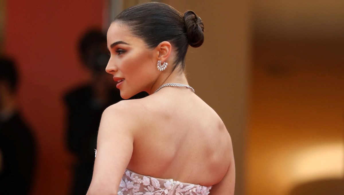 Eski güzellik kraliçesi Olivia Culpo kıyafeti nedeniyle uçağa alınmadı