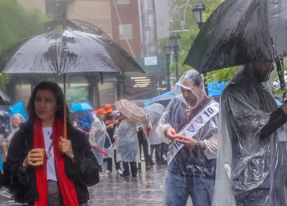 New York'ta Türk günü yürüyüşü