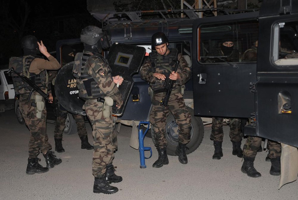 Para vermeyen babasını rehin aldı - 1