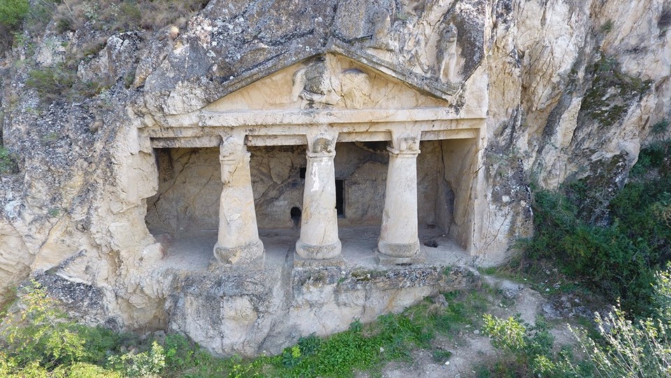 Sinop'un sır gibi saklı kalan tarihi mekanı: Boyabat Kaya Mezarları - 1