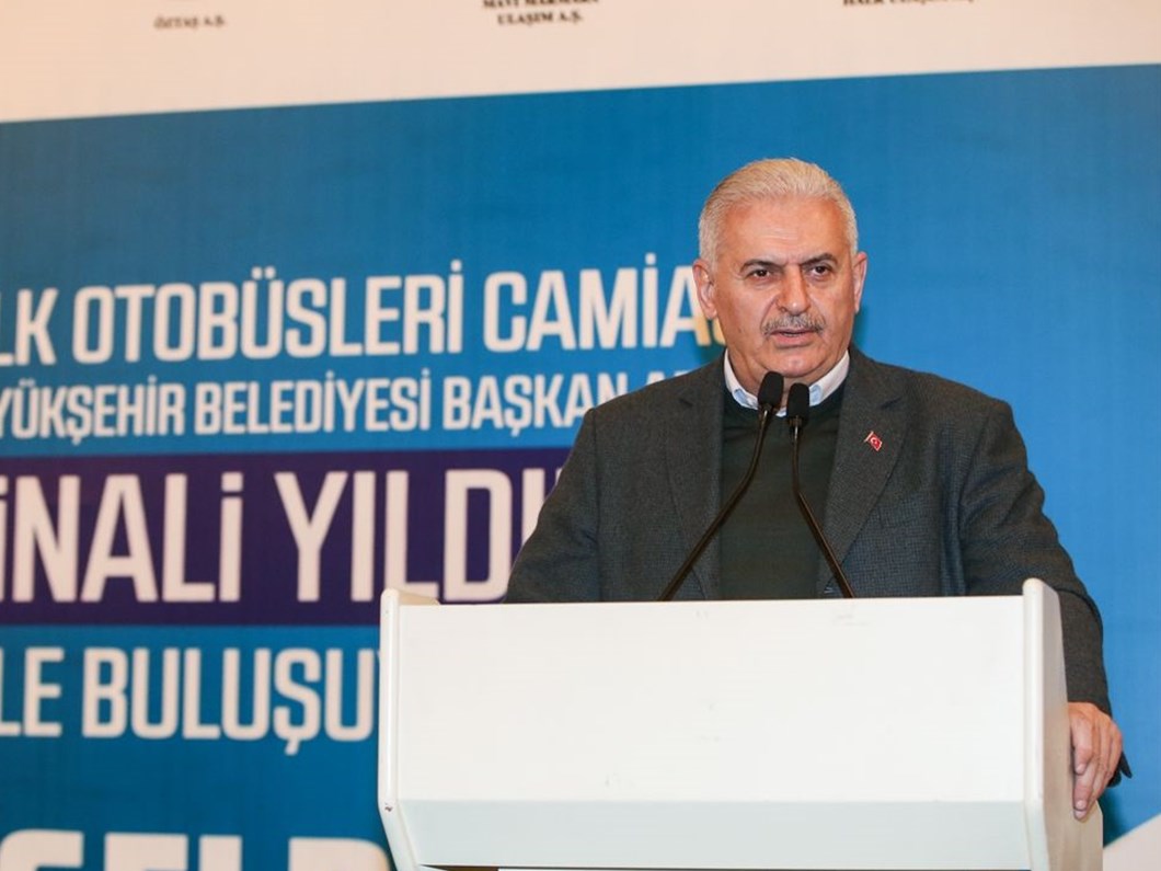 istanbul da otobusler tek renk olacak