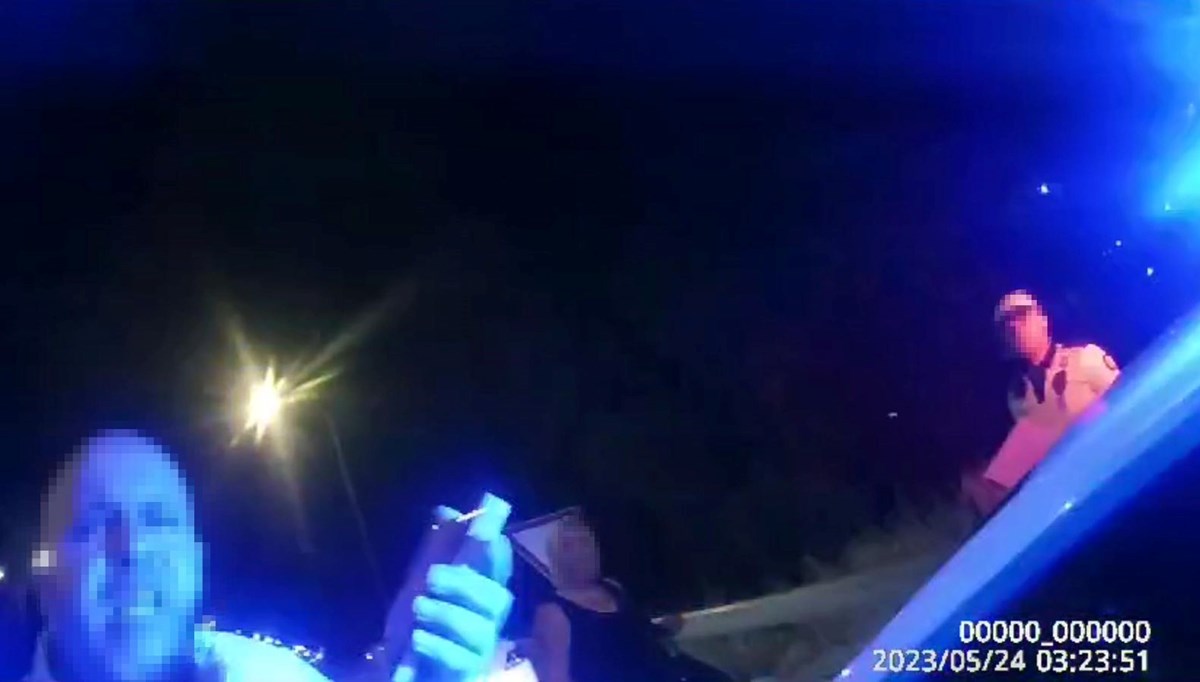 Alkollü sürücüden trafik polisine tehdit kamerada Alkollü sürücüden trafik polisine tehdit kamerada