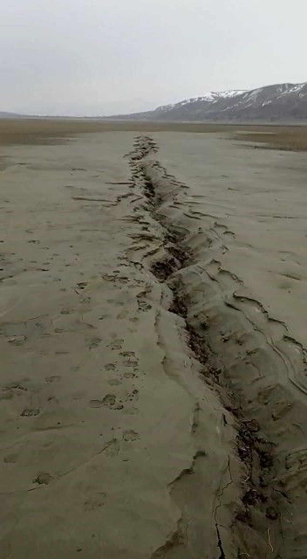 Elazığ’da fay hattındaki zemin sıvılaşması endişe yarattı: Uzmanlar nedenlerini ve olası sonuçlarını anlattı - 2