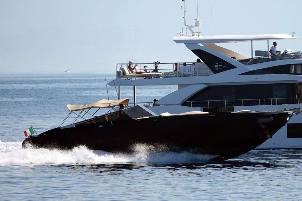 Cristiano Ronaldo 7 milyon dolarlık yatıyla tatilde - 3