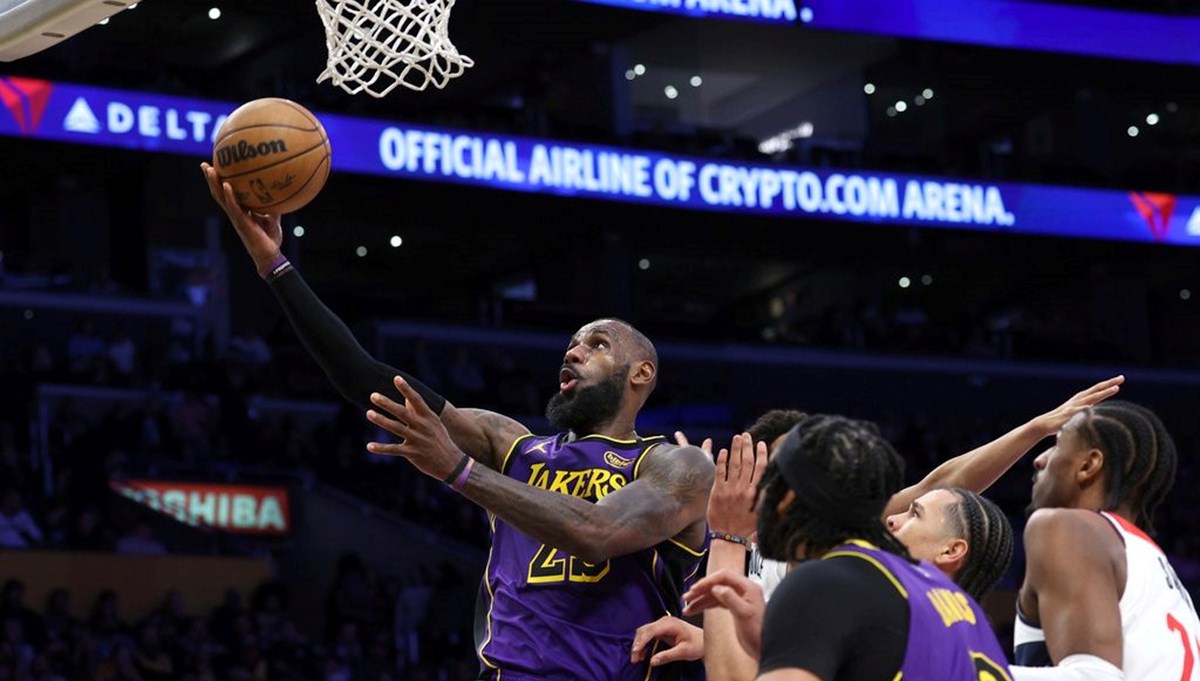 NBA'de Lakers kazandı: LeBron James bir kez daha tarihe geçti NBA'de Lakers kazandı: LeBron James bir kez daha tarihe geçti