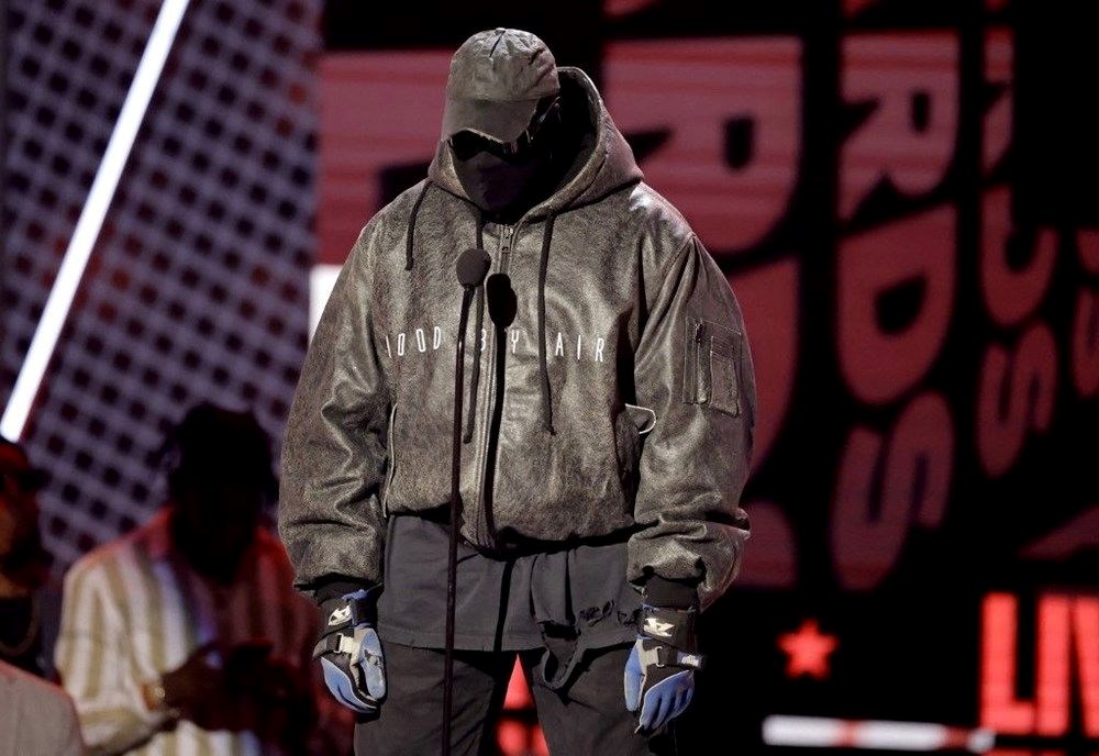 Kanye West'in eşinin konuşmasını yasakladığı ve hayatını kontrol ettiği iddia edildi - 2