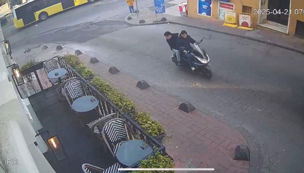 Taksim'de ikiz kardeşlerden intikam saldırısı 77 KmioyC1VKkyshde6ccZShQ