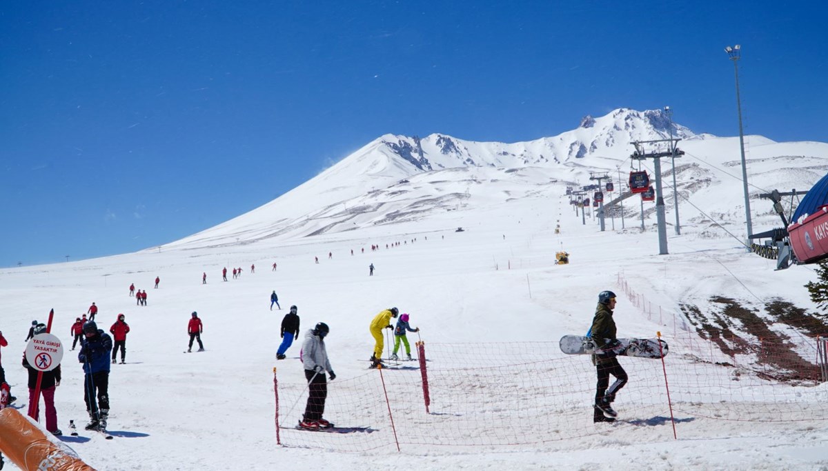 Erciyes'te ilkbaharda kayak keyfi