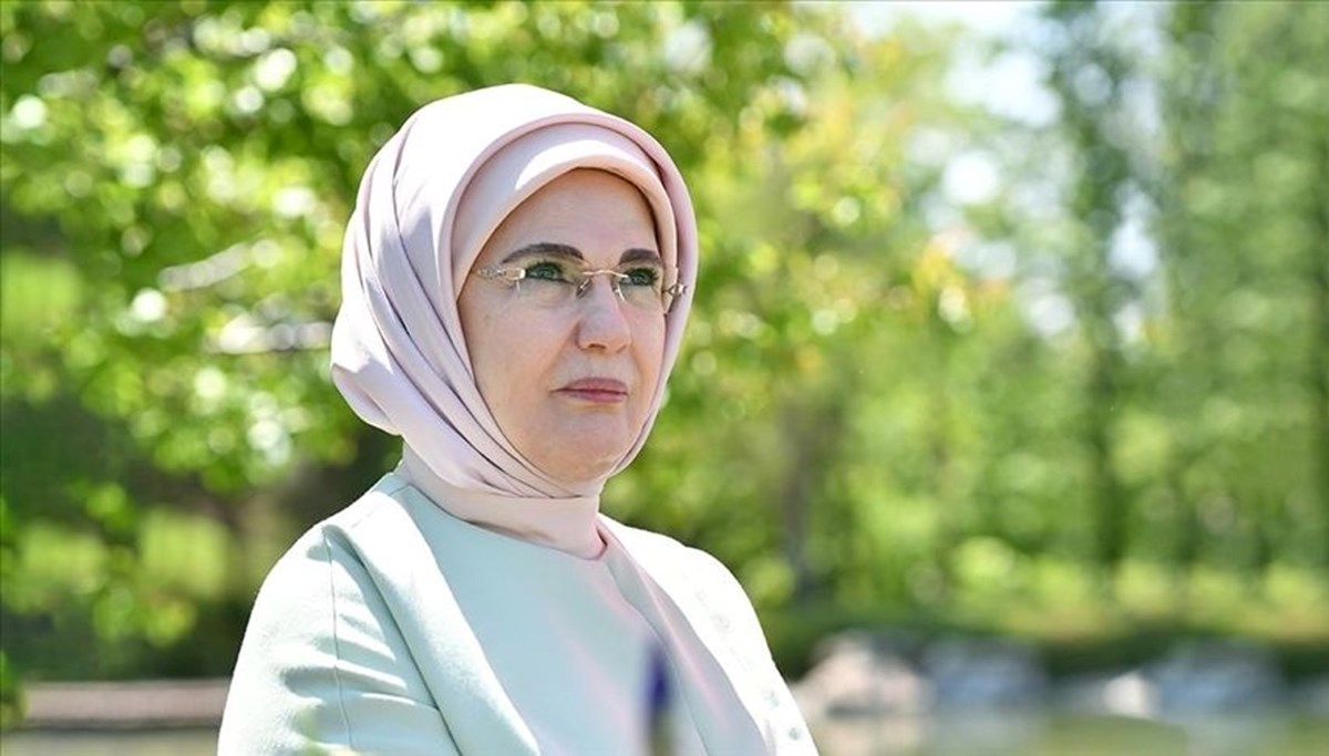 Emine Erdoğan'dan Dünya Kız Çocukları Günü paylaşımı Emine Erdoğan'dan Dünya Kız Çocukları Günü paylaşımı