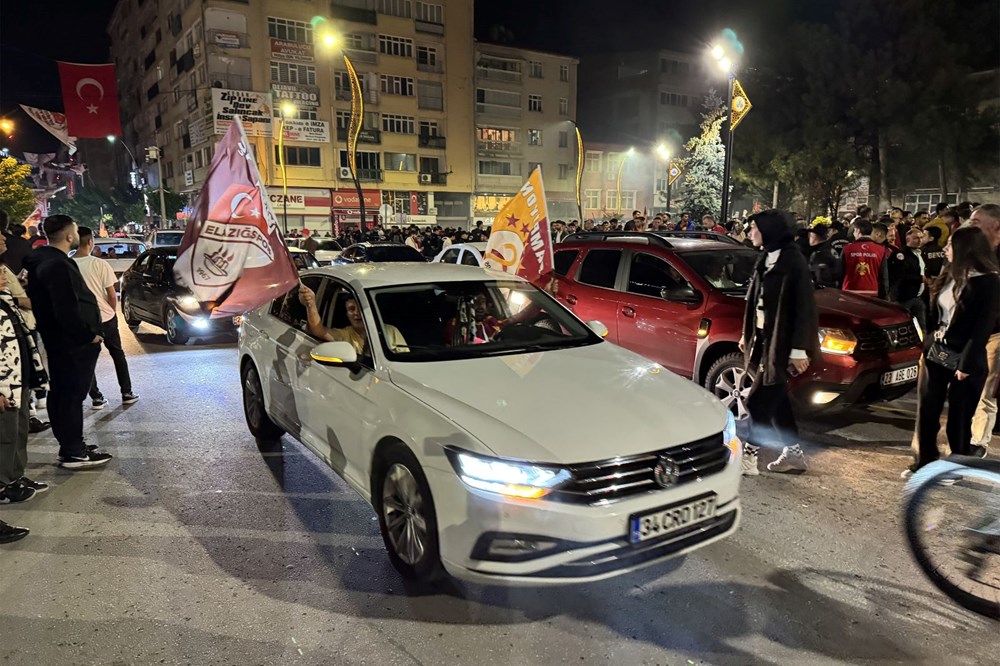 Galatasaray şampiyon oldu taraftar sokağa döküldü - 38