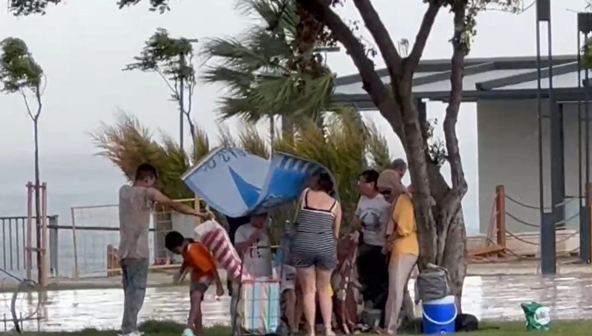 Antalya'da hava değişimi şaşırttı! Antalya'da hava değişimi şaşırttı!