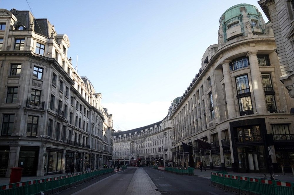 İngiltere'de karantina uygulaması başladı - 4