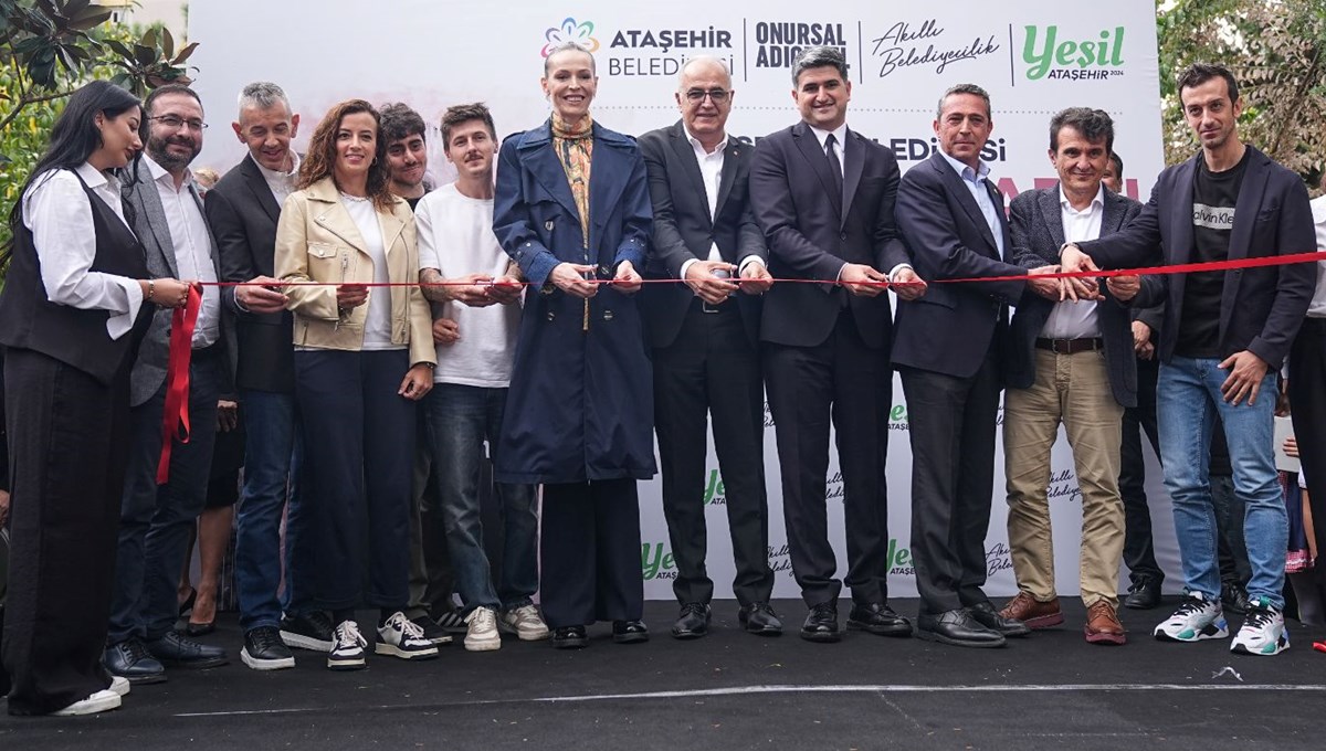 Eda Erdem'in isminin verildiği park ve voleybol sahası açıldı Eda Erdem'in isminin verildiği park ve voleybol sahası açıldı