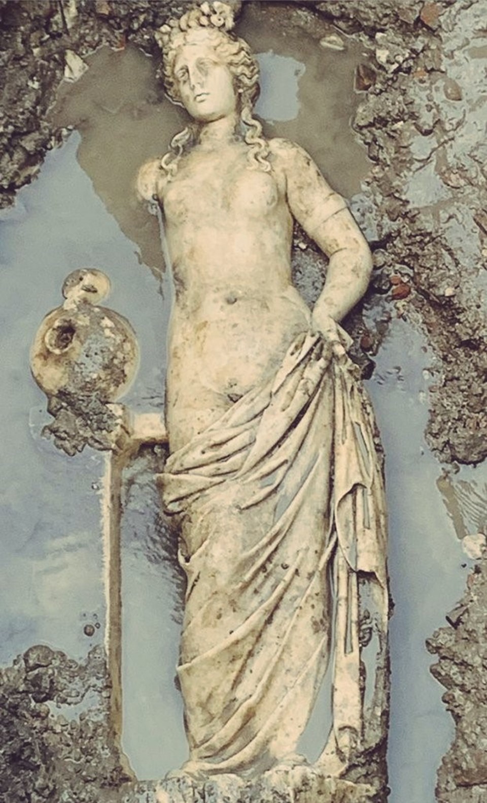 Bartın'da 1800 yıllık su perisi heykeli bulundu - 1