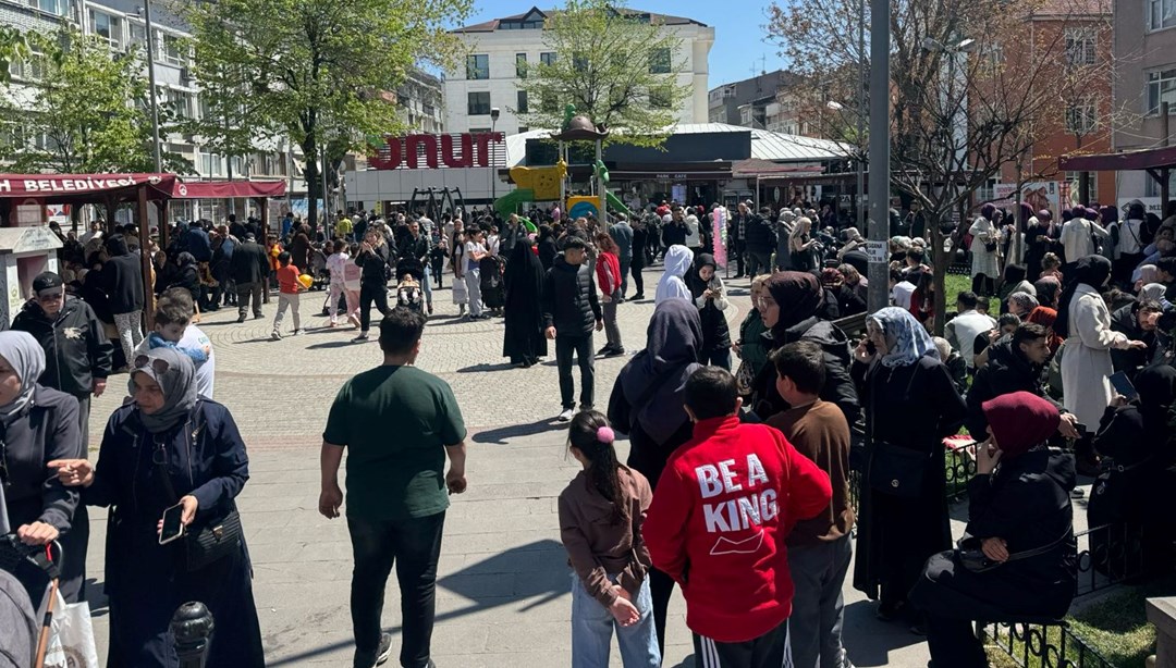 İstanbul depreminde son durum: 12 bina tahliye edildi