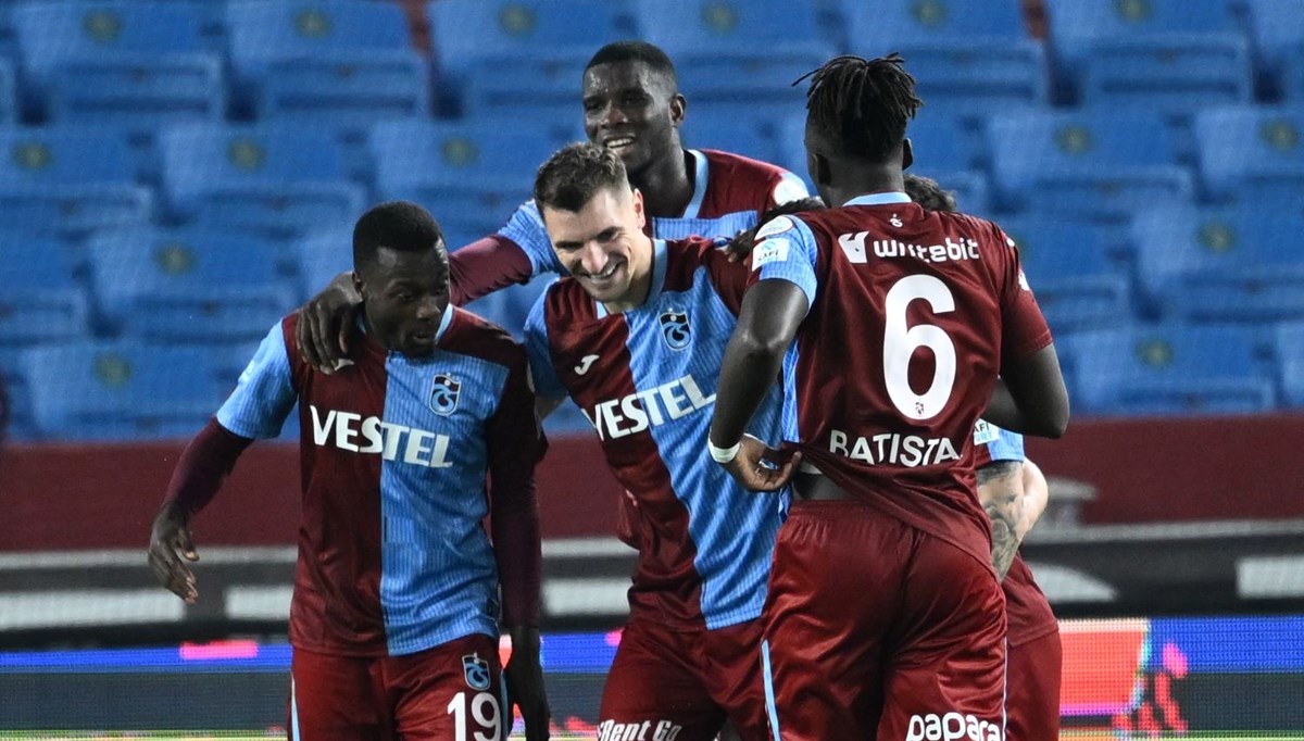 Trabzonspor'da lig ve kupada 2 hedef maçına çıkıyor