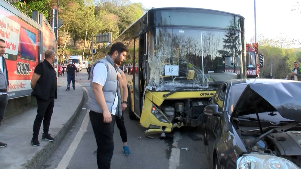 İETT otobüsü 15 araca çarptı: 4 yaralı - 5