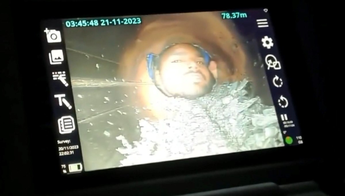 Hindistan'da tünelde mahsur kalan işçiler 10'uncu günde görüntülendi