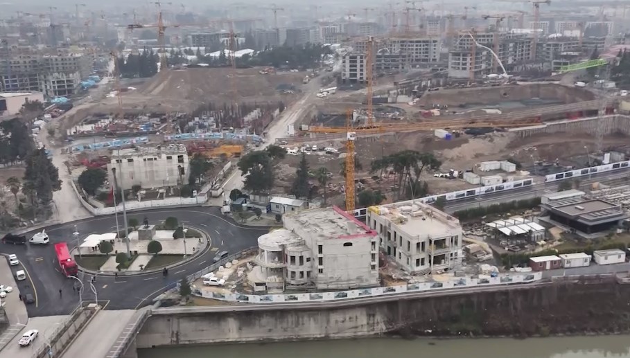 Hatay Meclis Binası ayağa kalkıyor