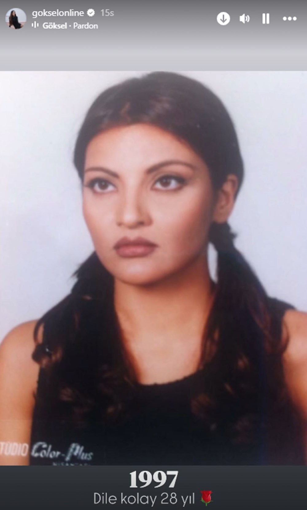 Su Burcu Yazgı Coşkun'dan nostaljik kare (Ünlülerin çocukluk ve gençlik halleri) - 24