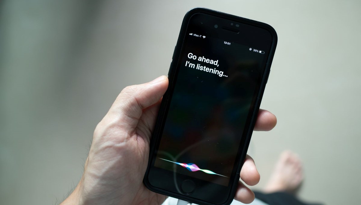 iOS 17 Beta'da Siri'ye yeni ses: İngiliz aksanı eklendi