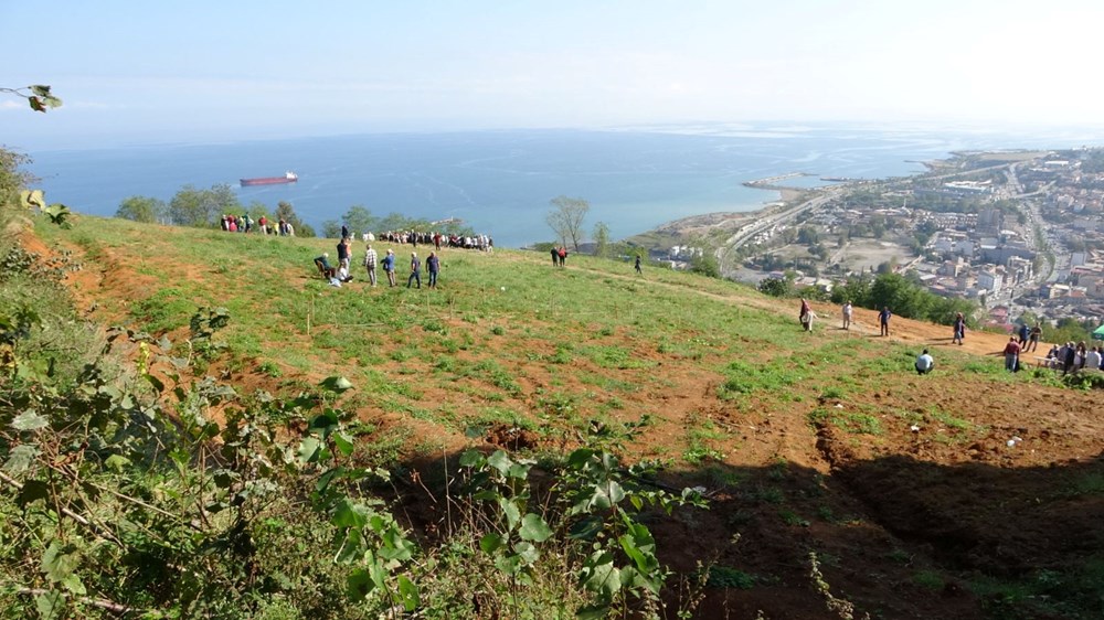 Deniz manzaralı mezar için birbirine girdiler: Bir kişi hastanelik oldu - 8