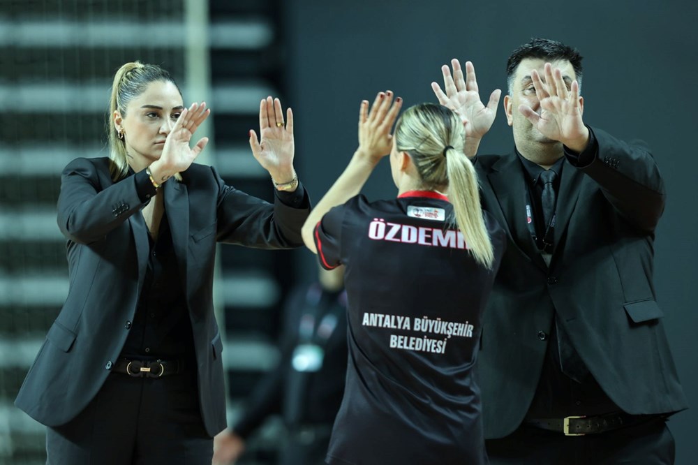 Parkenin topuklu başantrenörü Selen Erdem, Fatih Terim'e benzetmesi: Hoşuma gidiyor biraz gergin ve asabi tavrım var - 6