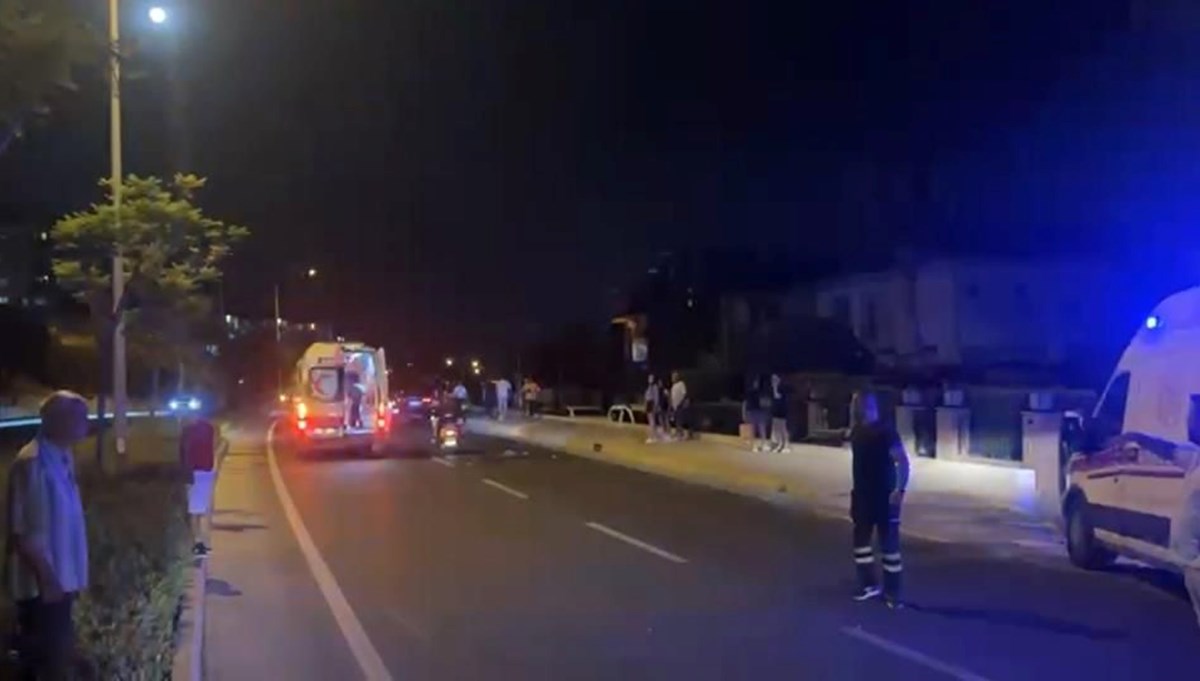 Kuşadası'nda motosiklet yayaya çarptı: 1 ölü, 1 ağır yaralı Kuşadası'nda motosiklet yayaya çarptı: 1 ölü, 1 ağır yaralı