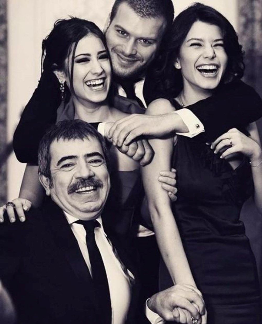 Yıllar sonra birbirlerini takip ettiler: Hazal Kaya'dan Beren Saat cevabı - 4
