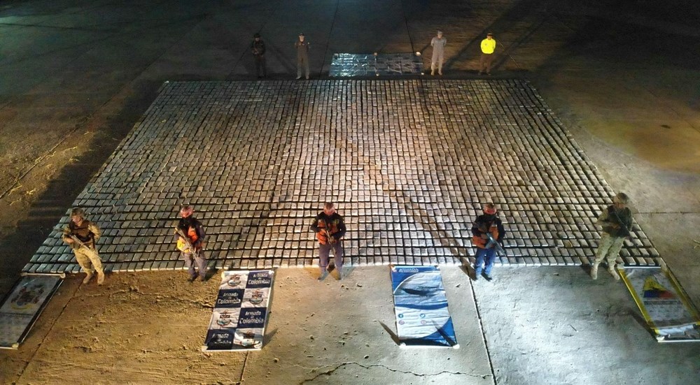 1,5 ton kokain taşıyabiliyor: Starlink antenli “narko denizaltı” yakalandı - 6