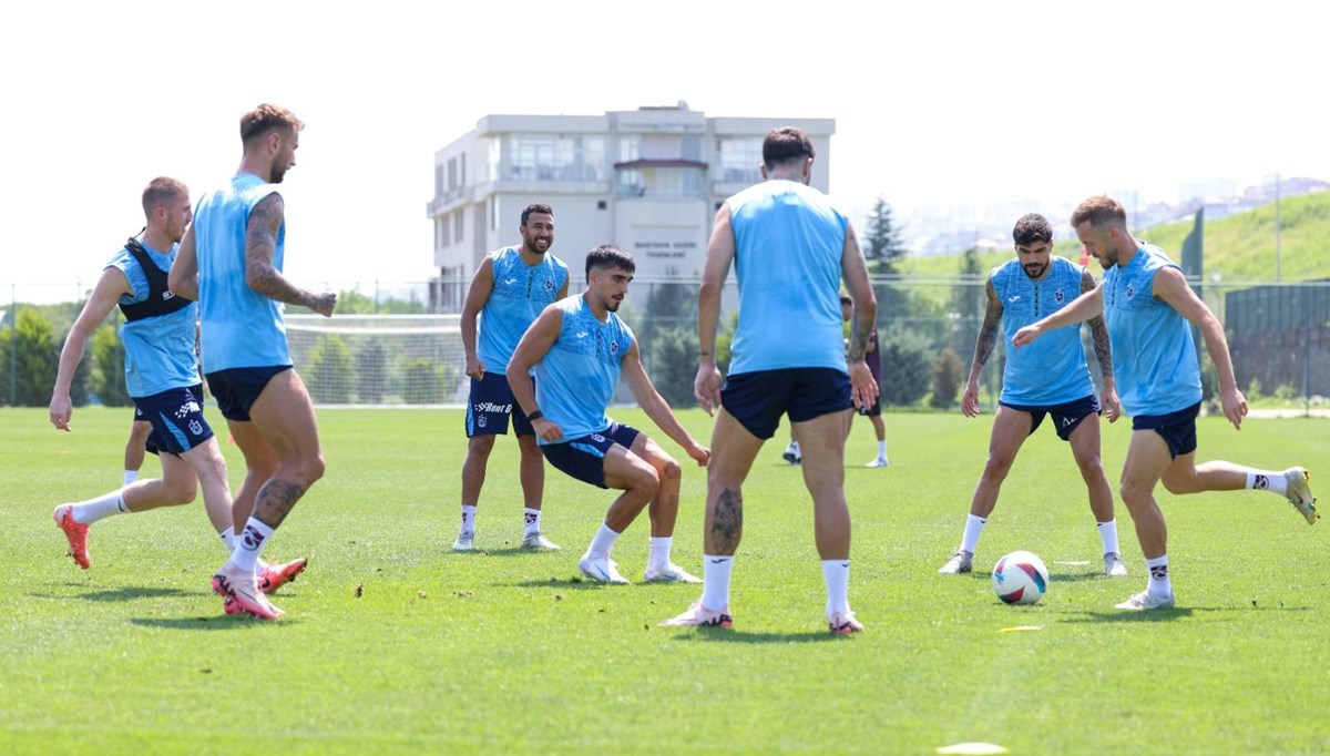 UEFA Avrupa Ligi 2. eleme turu: Trabzonspor'un Ruzomberok maç programı belli oldu UEFA Avrupa Ligi 2. eleme turu: Trabzonspor'un Ruzomberok maç programı belli oldu