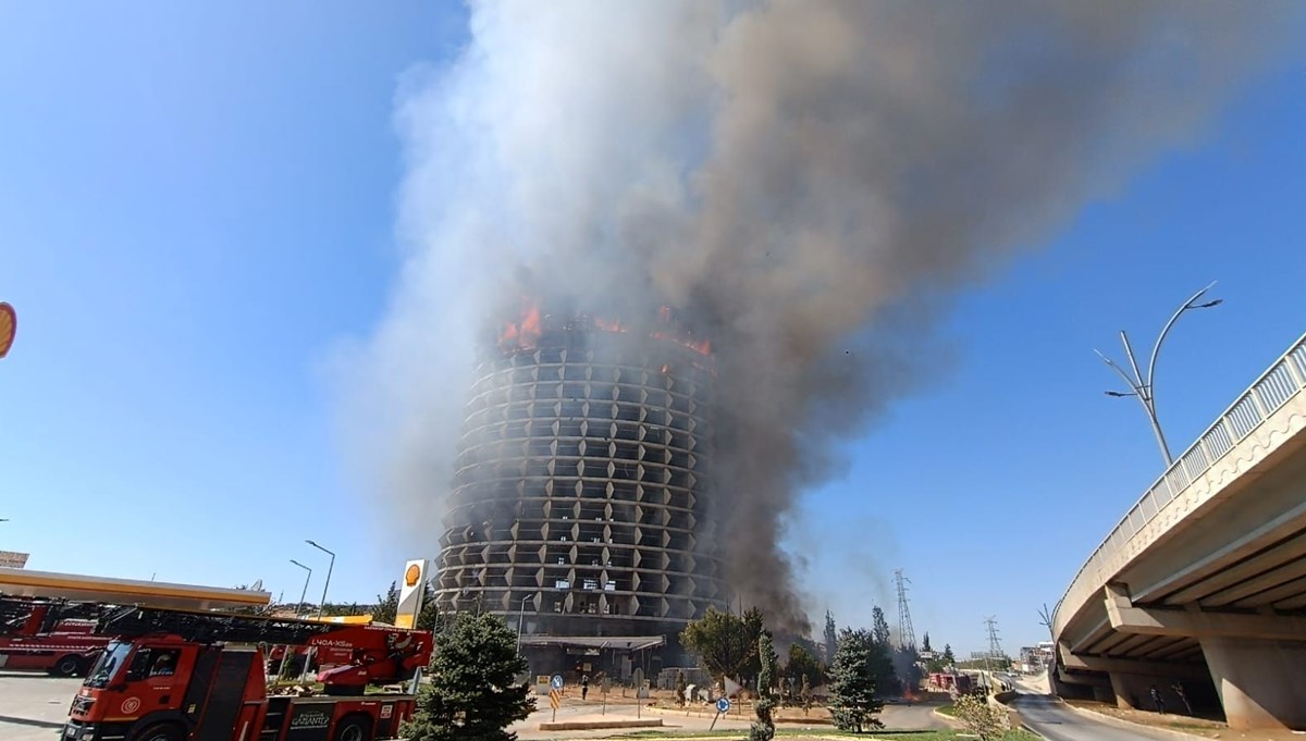 Gaziantep'te boş otelde yangın