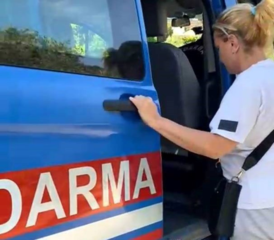 Kızını baba görüşüne geç götüren kadın hapse girdi - 1