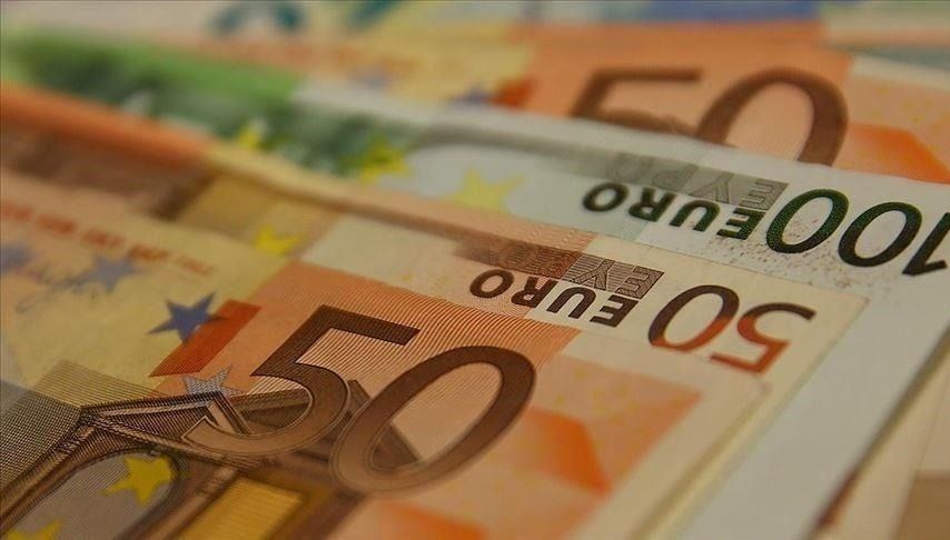 Euro ile ticaret 1 trilyon dolara dayandı