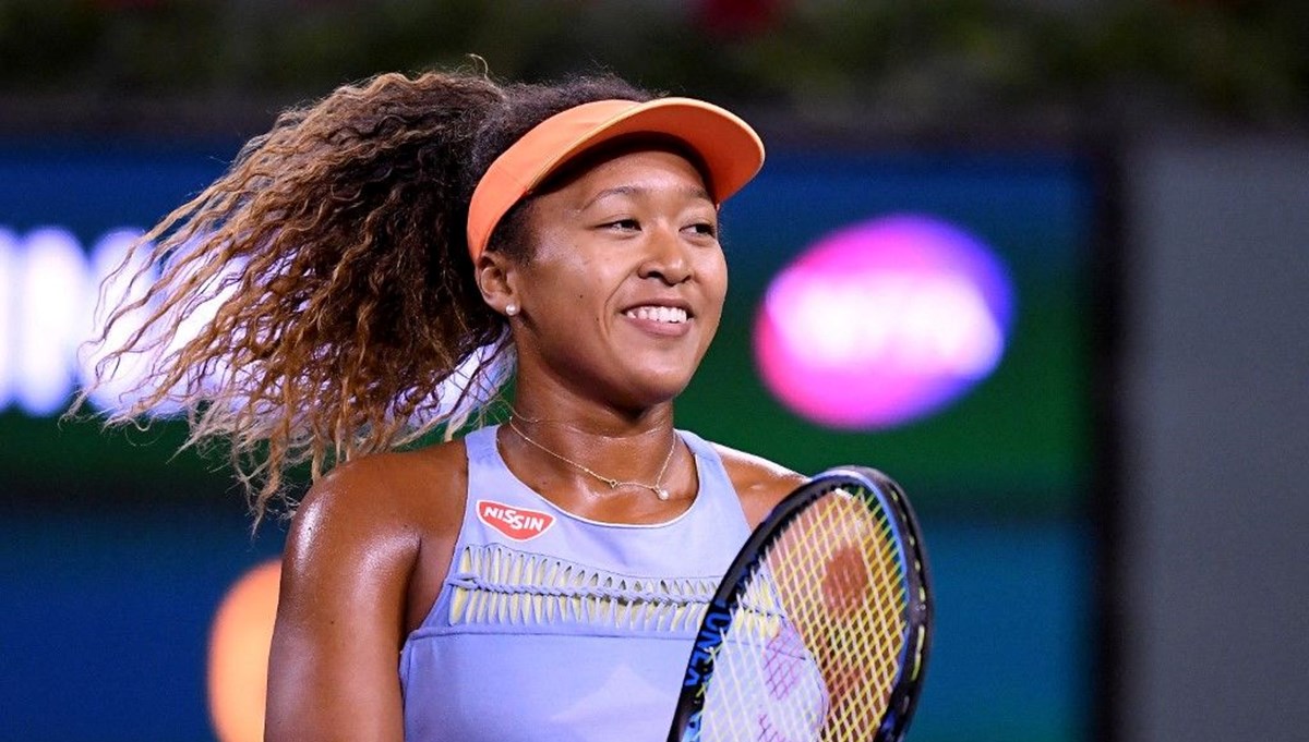 Annelik sevinci yaşayan şampiyon tenisçi Naomi Osaka kortlara geri döneceğini açıkladı