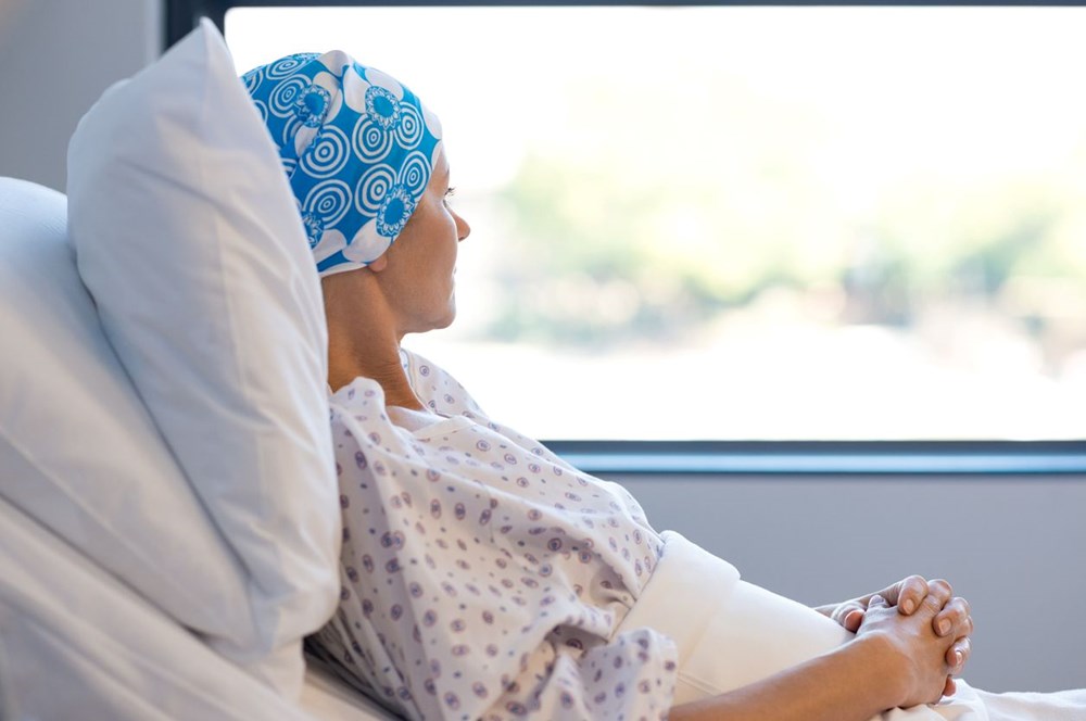 Doktorlar bu belirtiyi önemsemedi, 31 yaşındaki kadın kansermiş: Vücuduna yayıldığını böyle öğrendi - 1