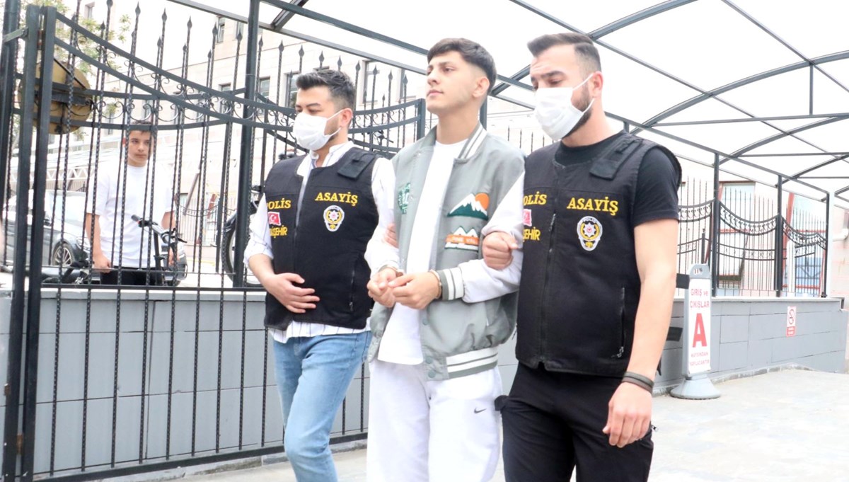 İkinci Kadir Şeker vakası: Tolga Daşkıran ve arkadaşı tutuklandı İkinci Kadir Şeker vakası: Tolga Daşkıran ve arkadaşı tutuklandı