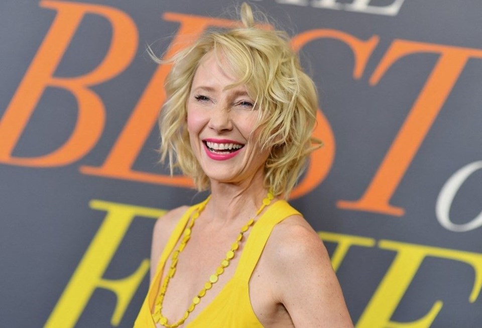 Hollywood yıldızı Anne Heche hayatını kaybetti - 1