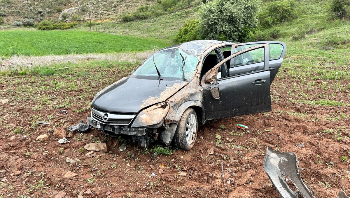 Polislik sınavına giderken aracıyla taklalar attı Polislik sınavına giderken aracıyla taklalar attı