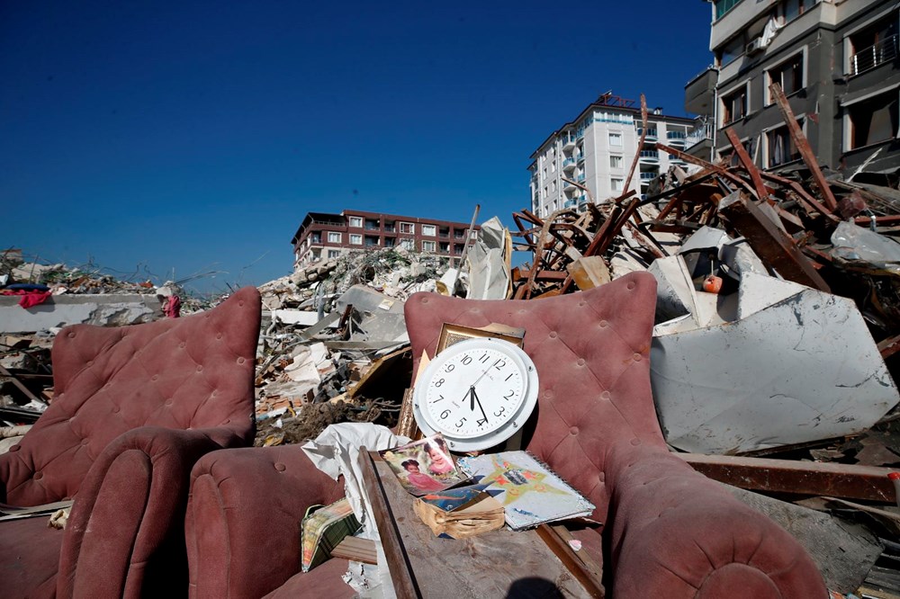 Deprem bölgesinden çarpıcı fotoğraflar - 2